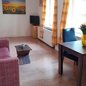 1-zimmer-apartment 2 Hochparterre Lübeck