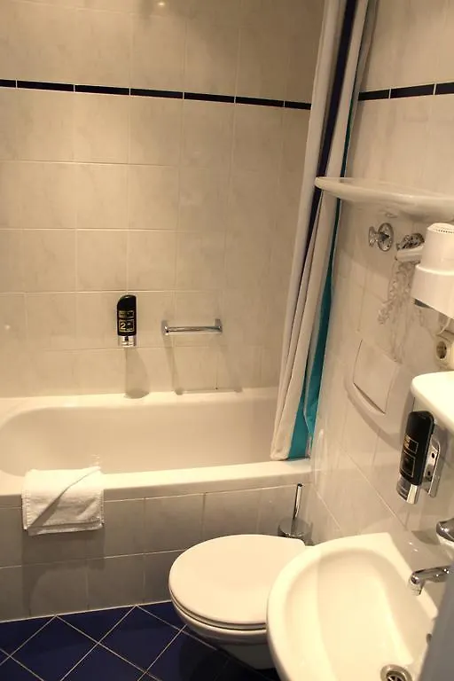Hotel Wallis Munich 3*,